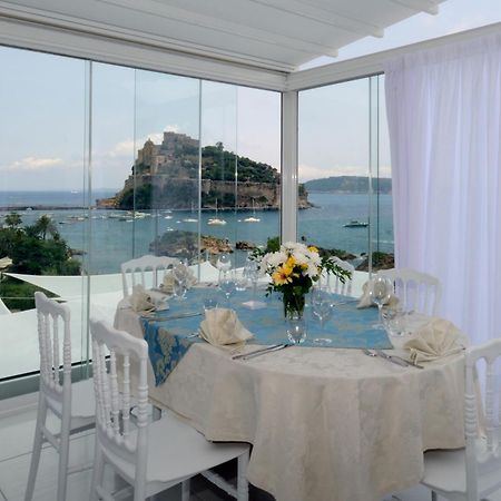 Hotel La Ninfea อีสเกีย ภายนอก รูปภาพ