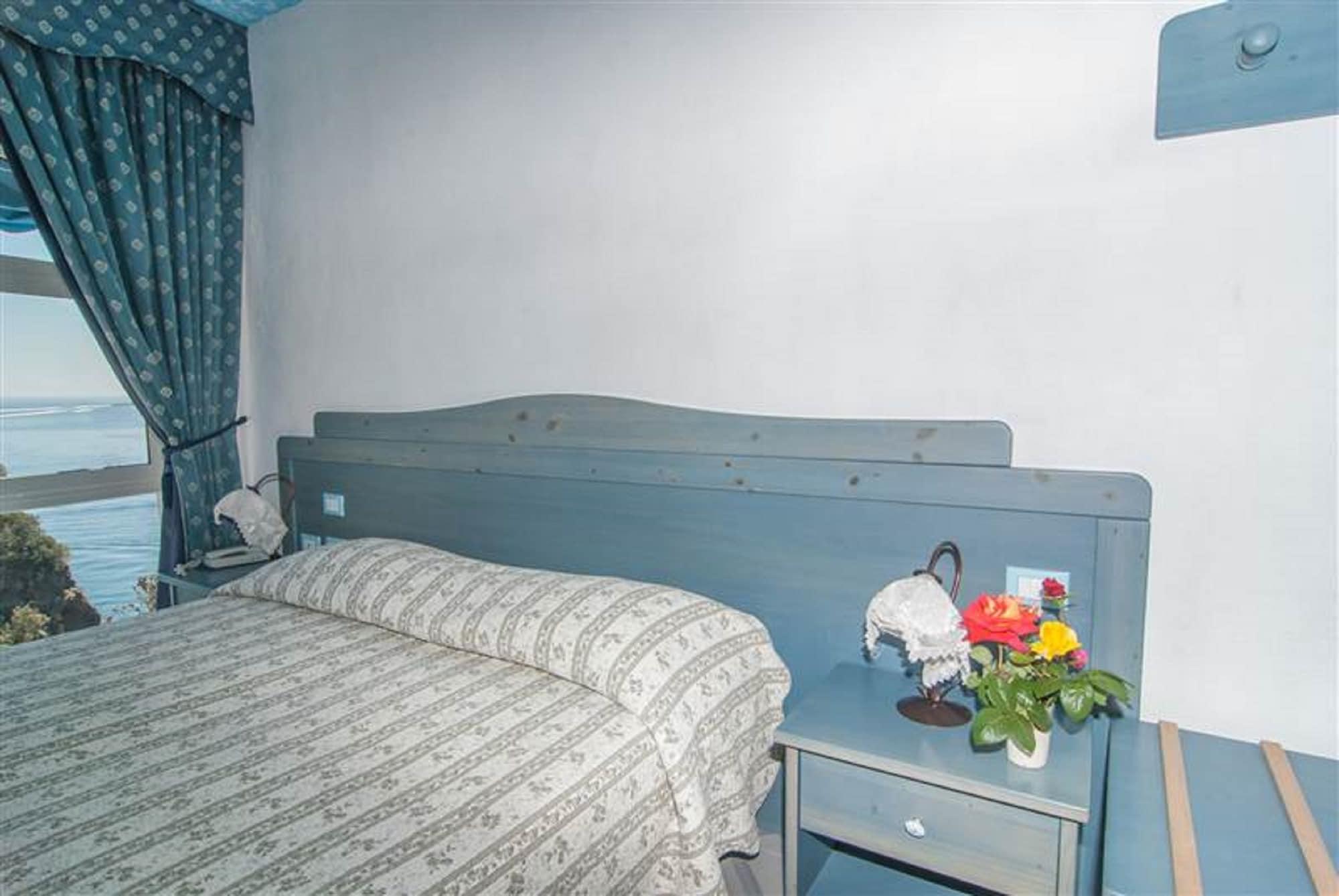Hotel La Ninfea อีสเกีย ภายนอก รูปภาพ