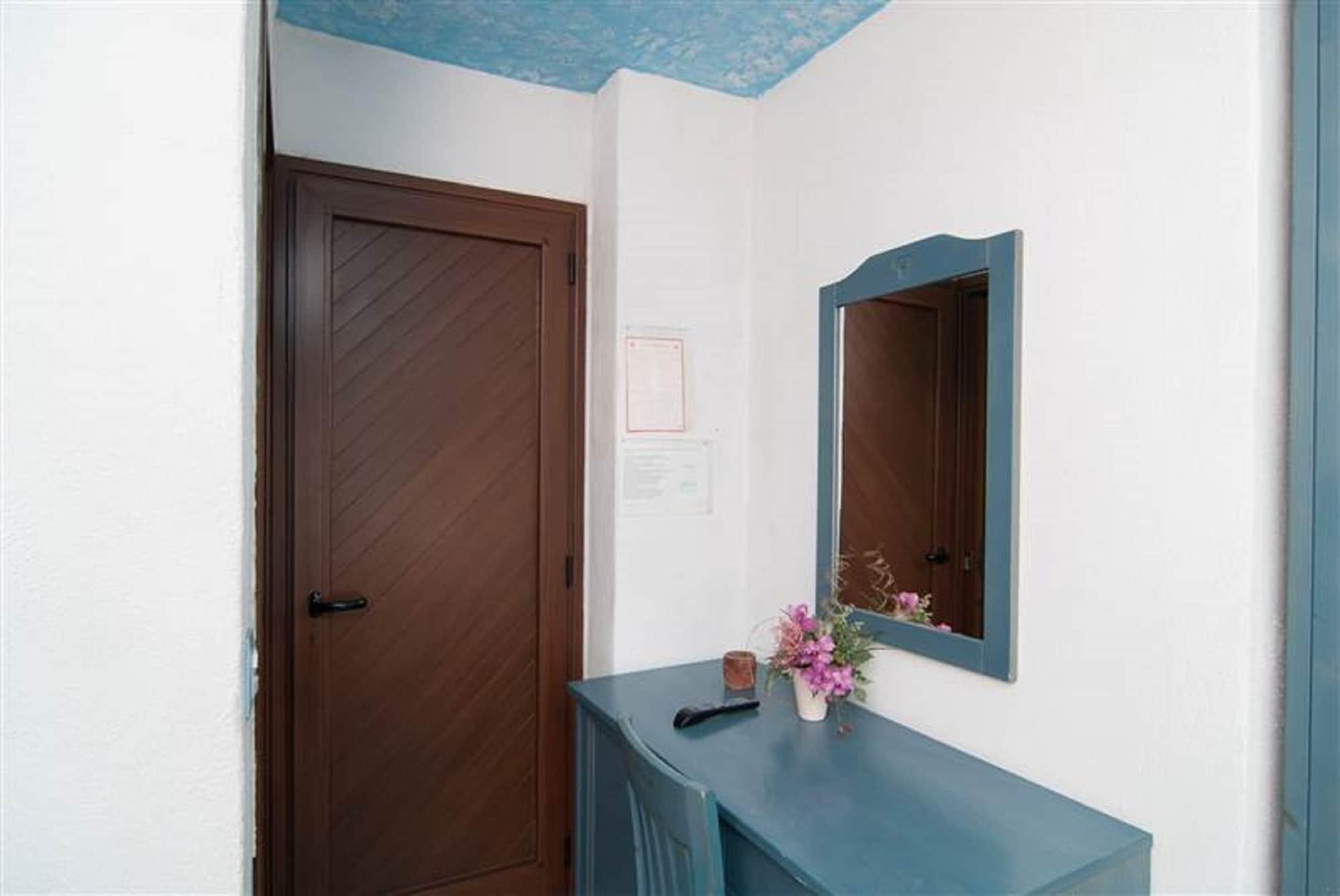 Hotel La Ninfea อีสเกีย ภายนอก รูปภาพ