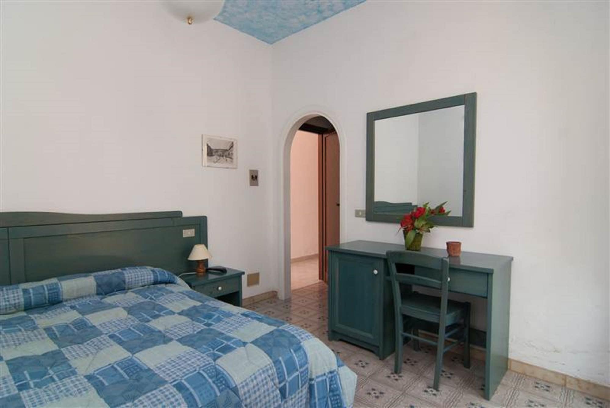 Hotel La Ninfea อีสเกีย ภายนอก รูปภาพ