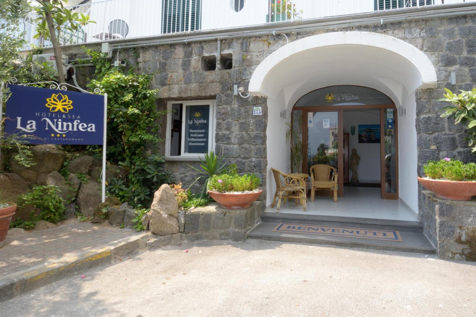 Hotel La Ninfea อีสเกีย ภายนอก รูปภาพ
